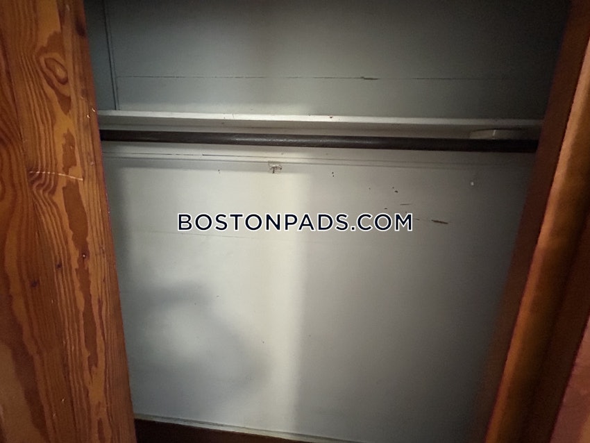 MALDEN - 2 Beds, 1 Bath - Image 23