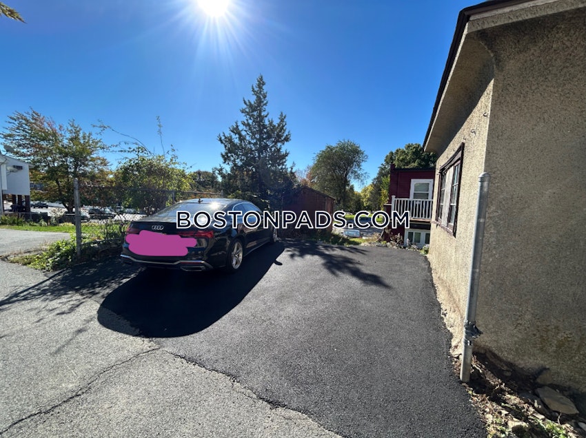 MALDEN - 2 Beds, 1 Bath - Image 25