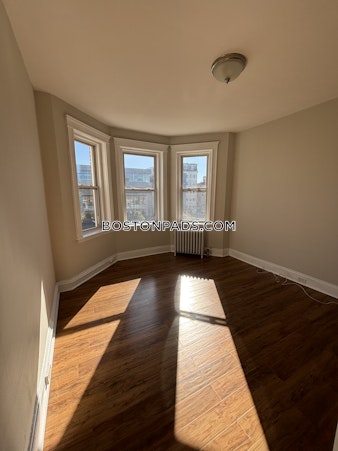 Commonwealth Ave. Boston