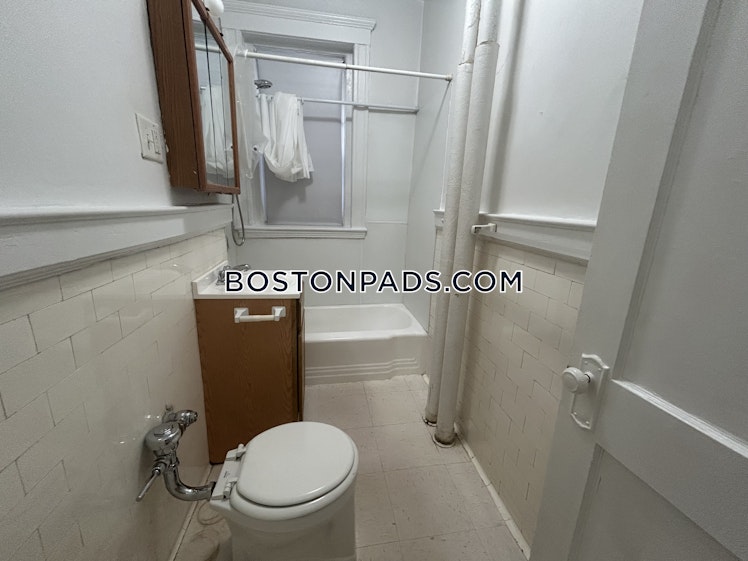 Boylston St., Boston