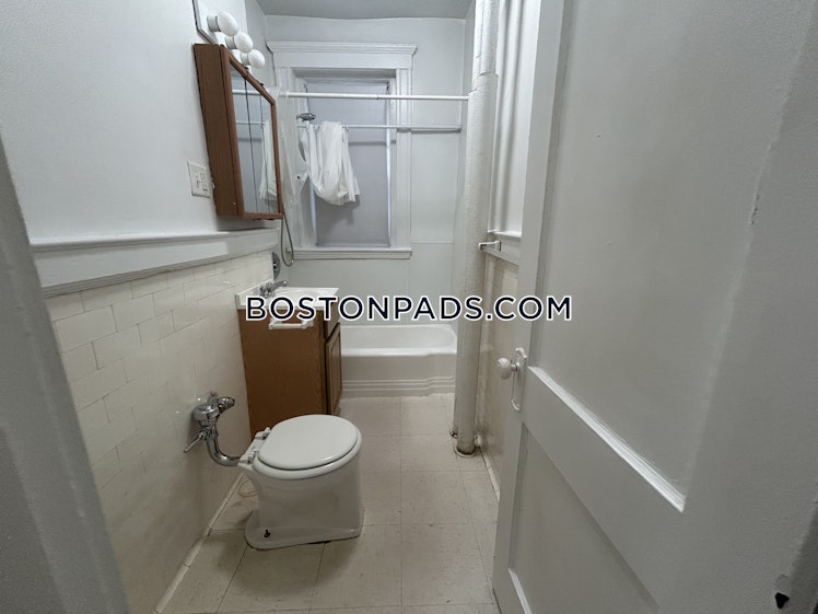 Boylston St., Boston