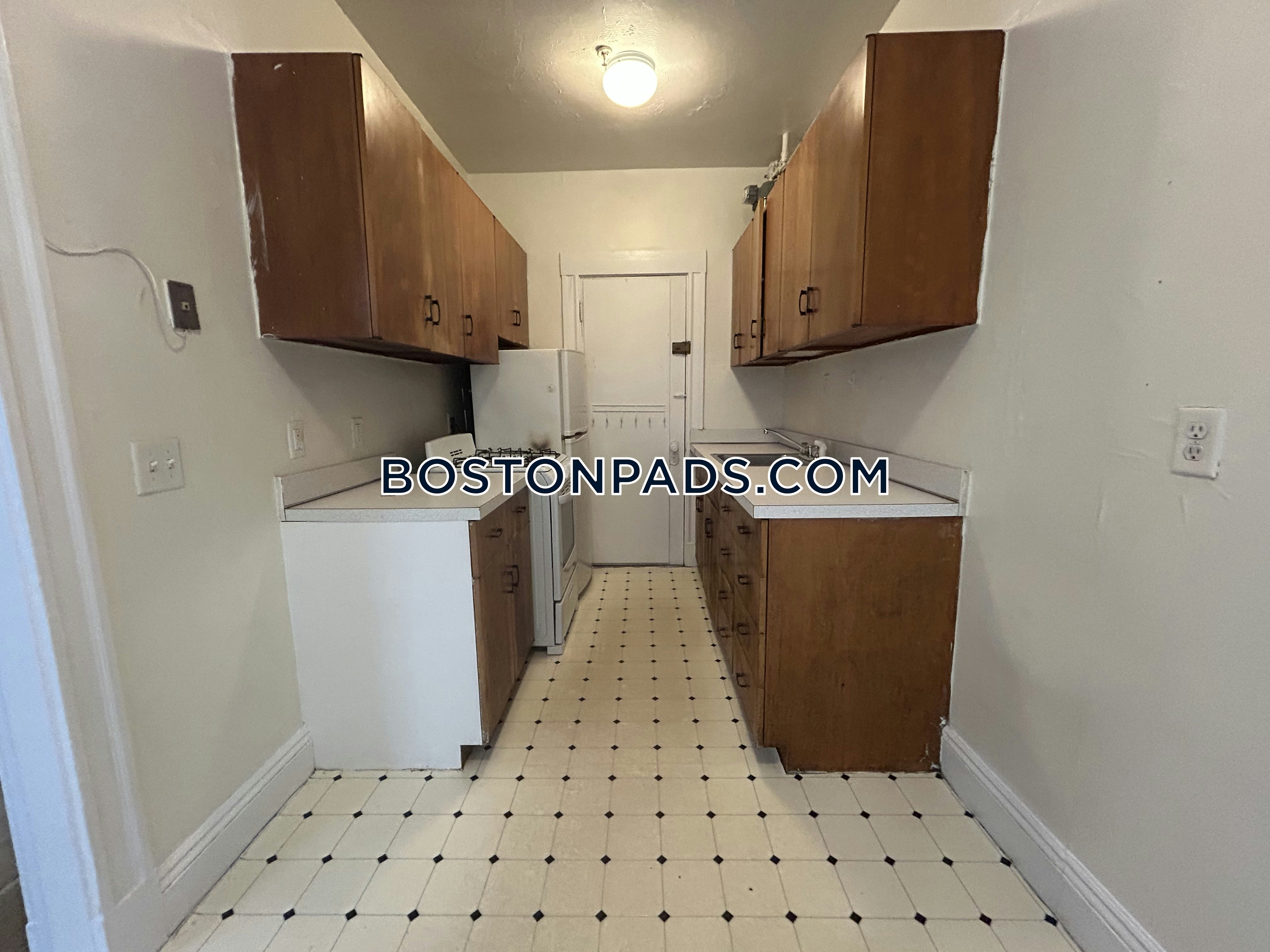 Fenway/Kenmore, Boston, MA - Studio, 1 Bath - $2,250 - ID#6124478