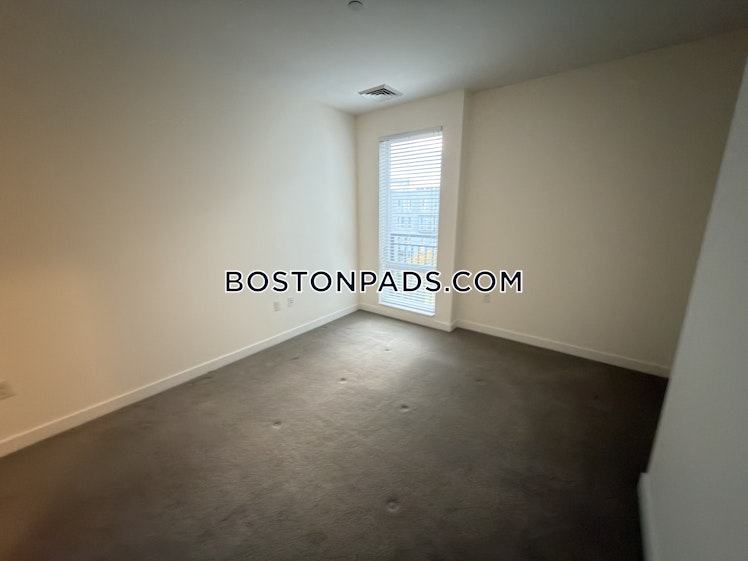 Morrissey Boulevard, Boston