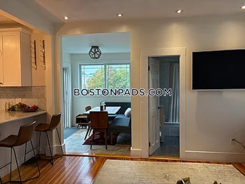SOMERVILLE - PORTER SQUARE - 3 Beds, 1 Bath - Image 18