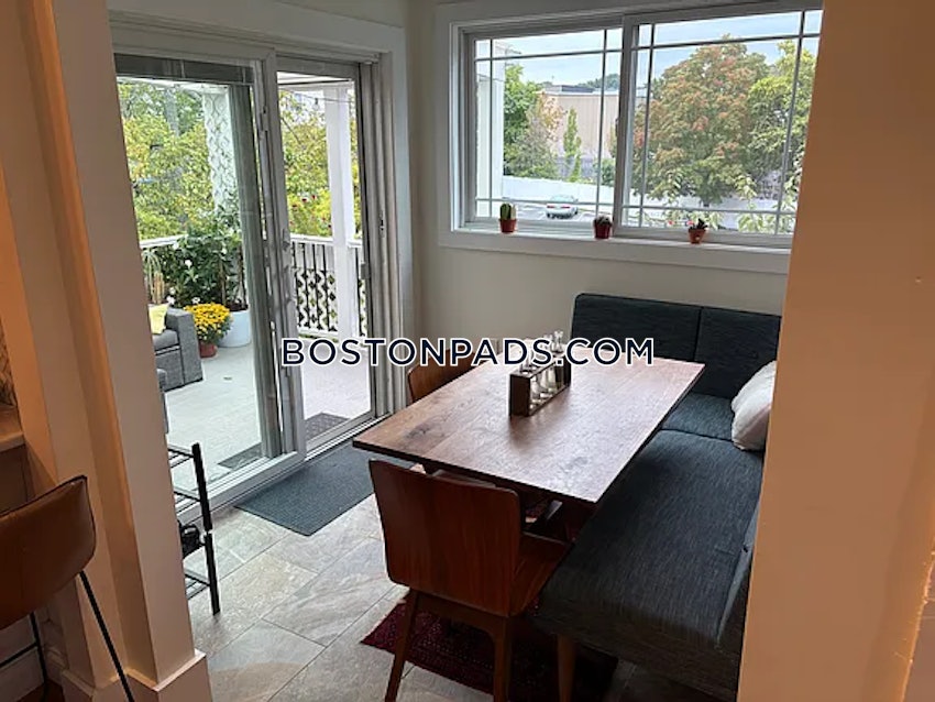 SOMERVILLE - PORTER SQUARE - 3 Beds, 1 Bath - Image 6