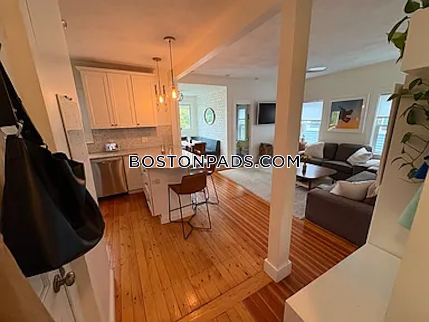 SOMERVILLE - PORTER SQUARE - 3 Beds, 1 Bath - Image 16