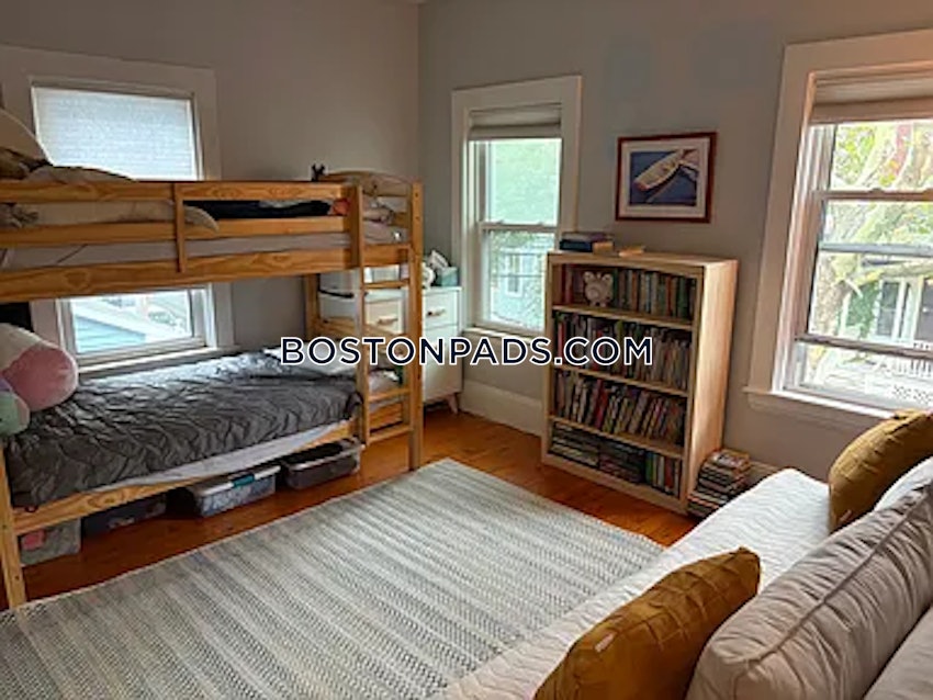 SOMERVILLE - PORTER SQUARE - 3 Beds, 1 Bath - Image 10