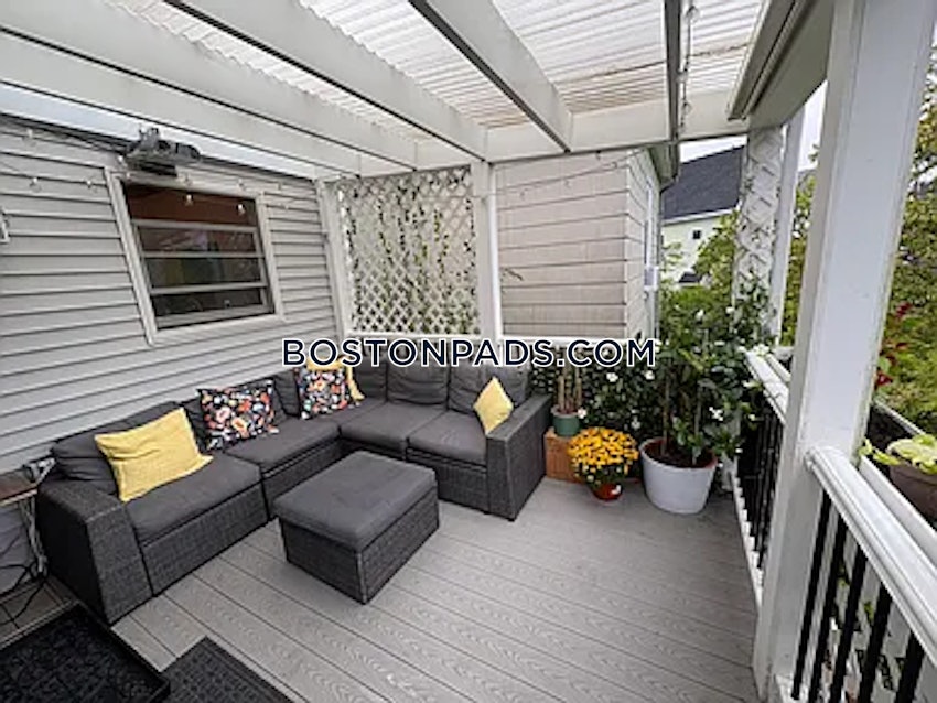 SOMERVILLE - PORTER SQUARE - 3 Beds, 1 Bath - Image 11