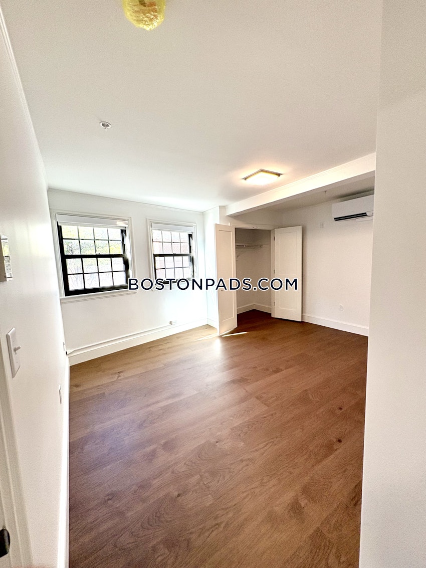 CAMBRIDGE - HARVARD SQUARE - 1 Bed, 1 Bath - Image 3