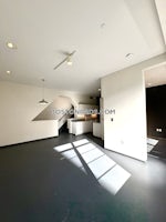 East Berkeley St., Boston