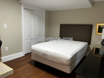 Commonwealth Ave. Boston