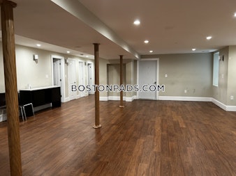 Commonwealth Ave. Boston