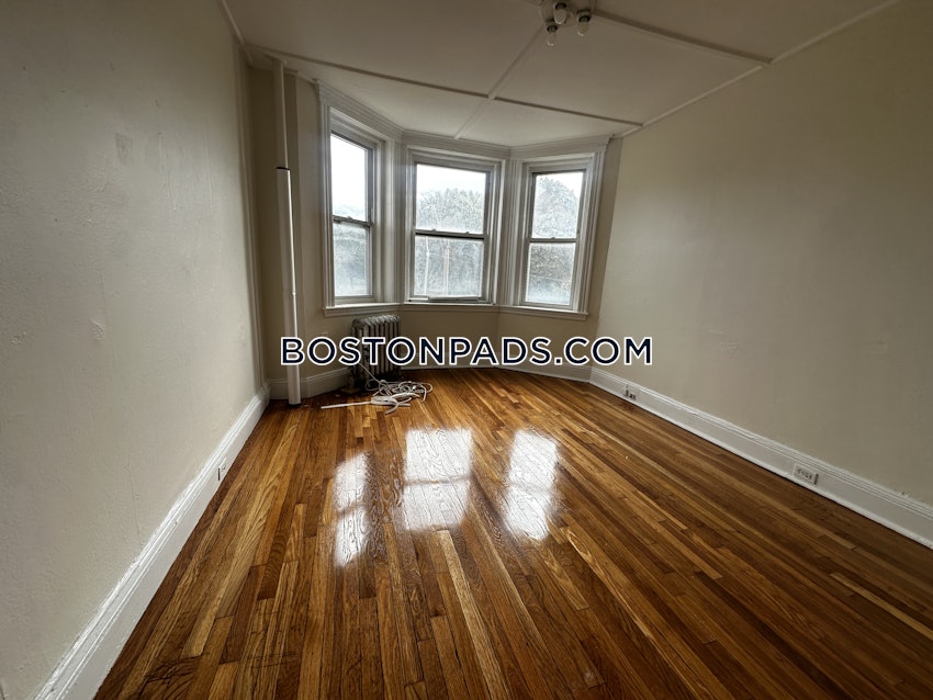 BOSTON - FENWAY/KENMORE - 1 Bed, 1 Bath - Image 16