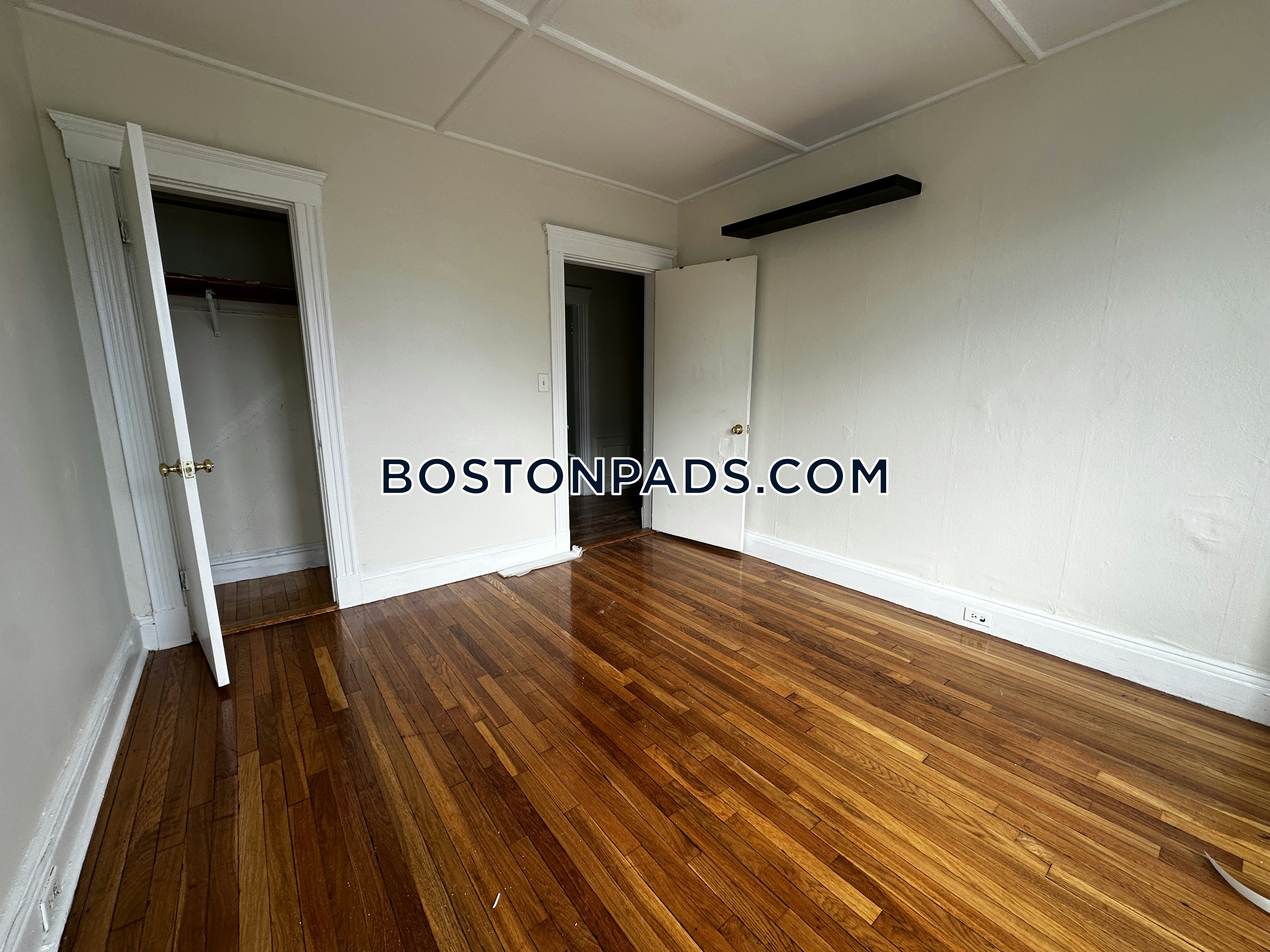 Boston - 1 Beds, 1 Baths