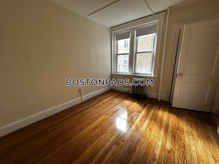 BOSTON - FENWAY/KENMORE - 1 Bed, 1 Bath - Image 9