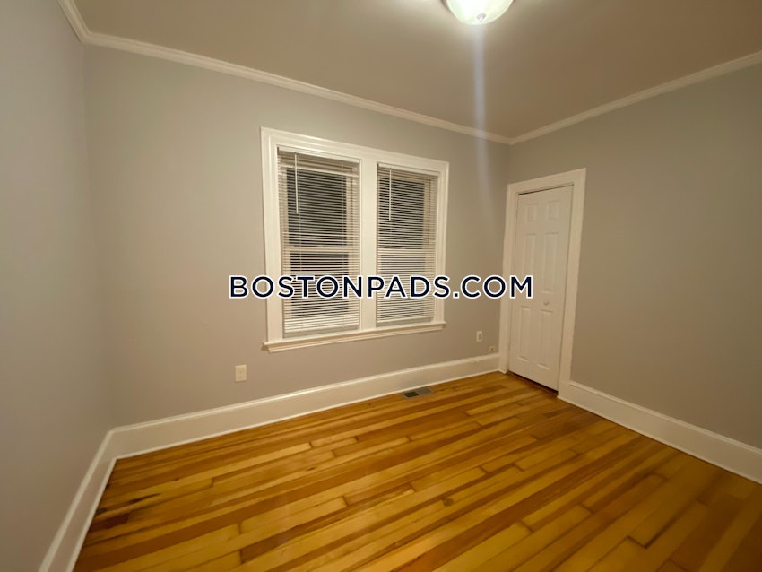 BOSTON - DORCHESTER - UPHAMS CORNER - 4 Beds, 1 Bath - Image 6