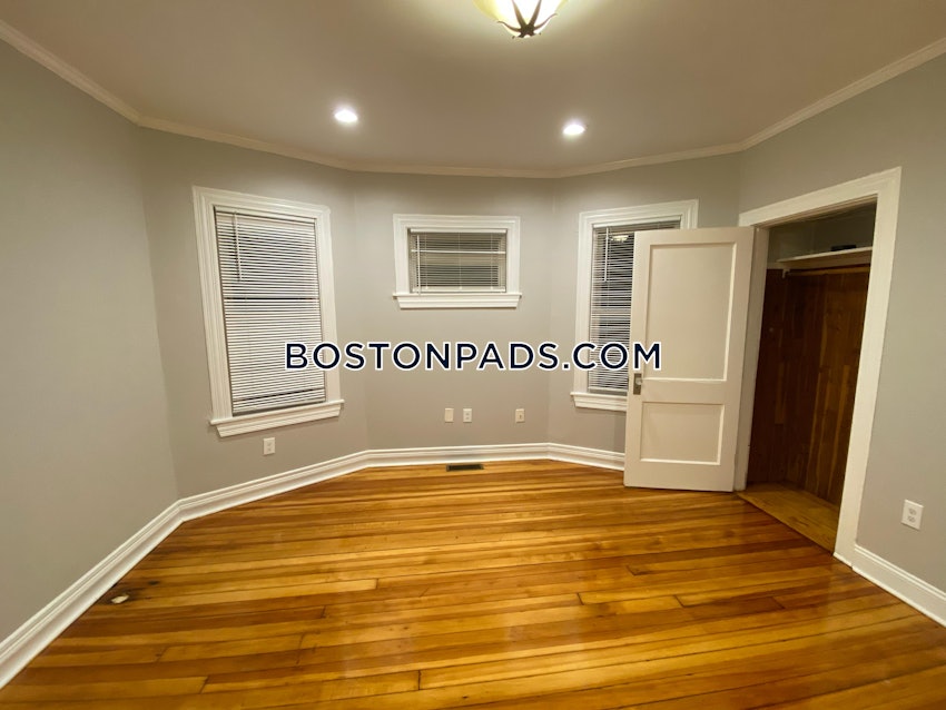 BOSTON - DORCHESTER - UPHAMS CORNER - 4 Beds, 1 Bath - Image 38