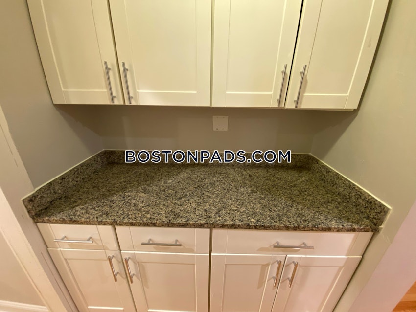 BOSTON - DORCHESTER - UPHAMS CORNER - 4 Beds, 1 Bath - Image 5