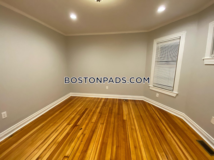 BOSTON - DORCHESTER - UPHAMS CORNER - 4 Beds, 1 Bath - Image 43