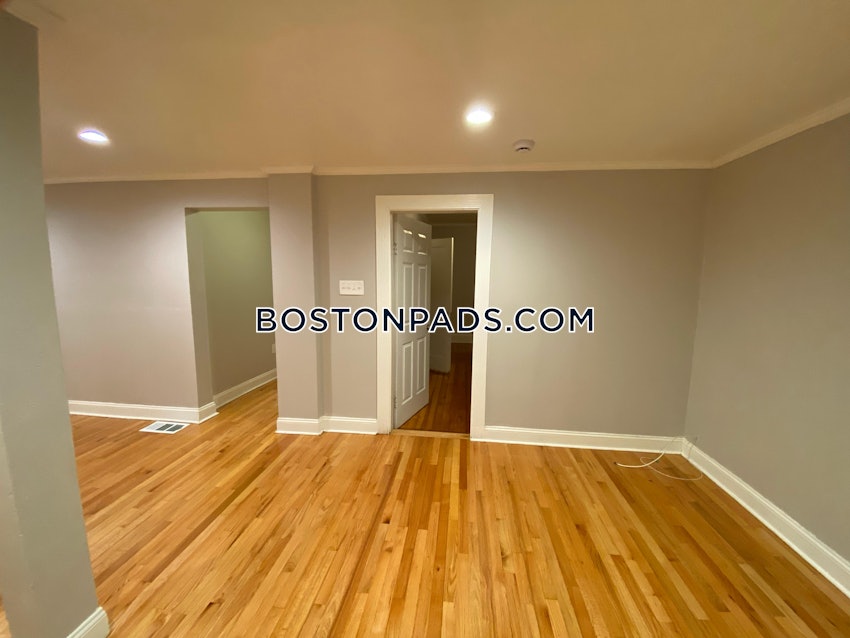 BOSTON - DORCHESTER - UPHAMS CORNER - 4 Beds, 1 Bath - Image 23
