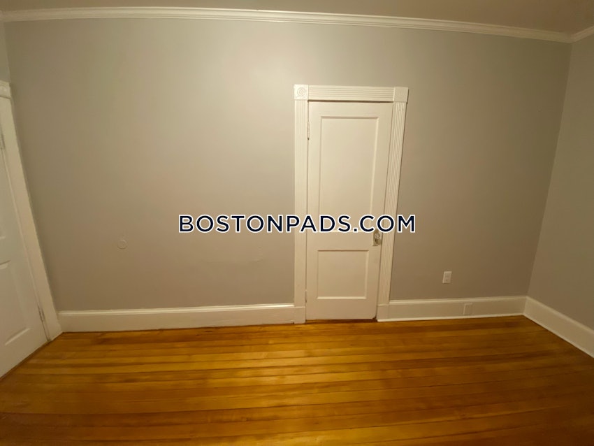 BOSTON - DORCHESTER - UPHAMS CORNER - 4 Beds, 1 Bath - Image 18