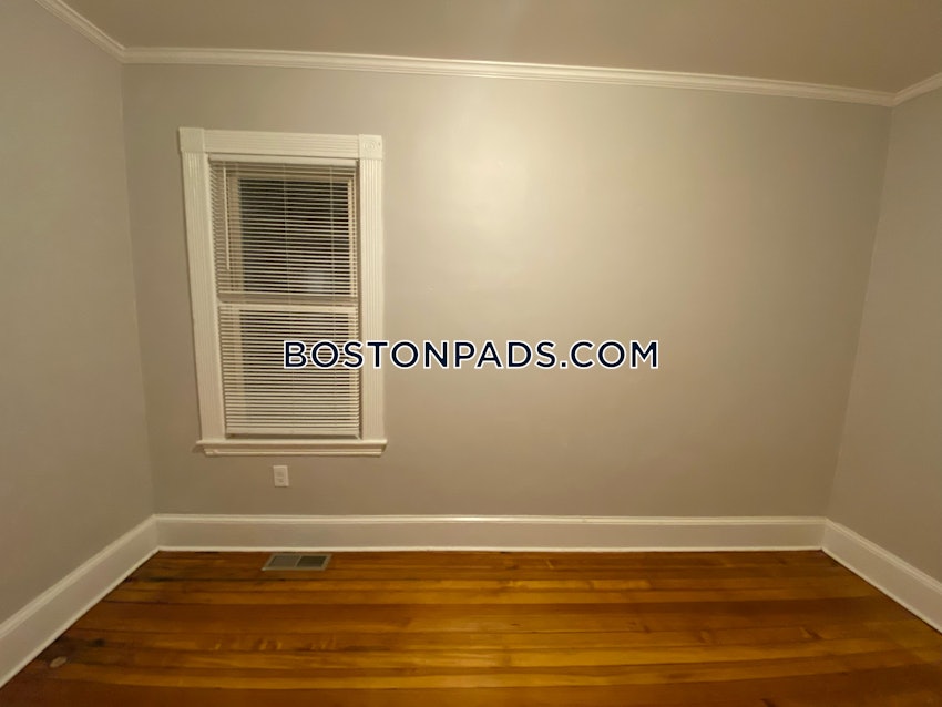 BOSTON - DORCHESTER - UPHAMS CORNER - 4 Beds, 1 Bath - Image 17
