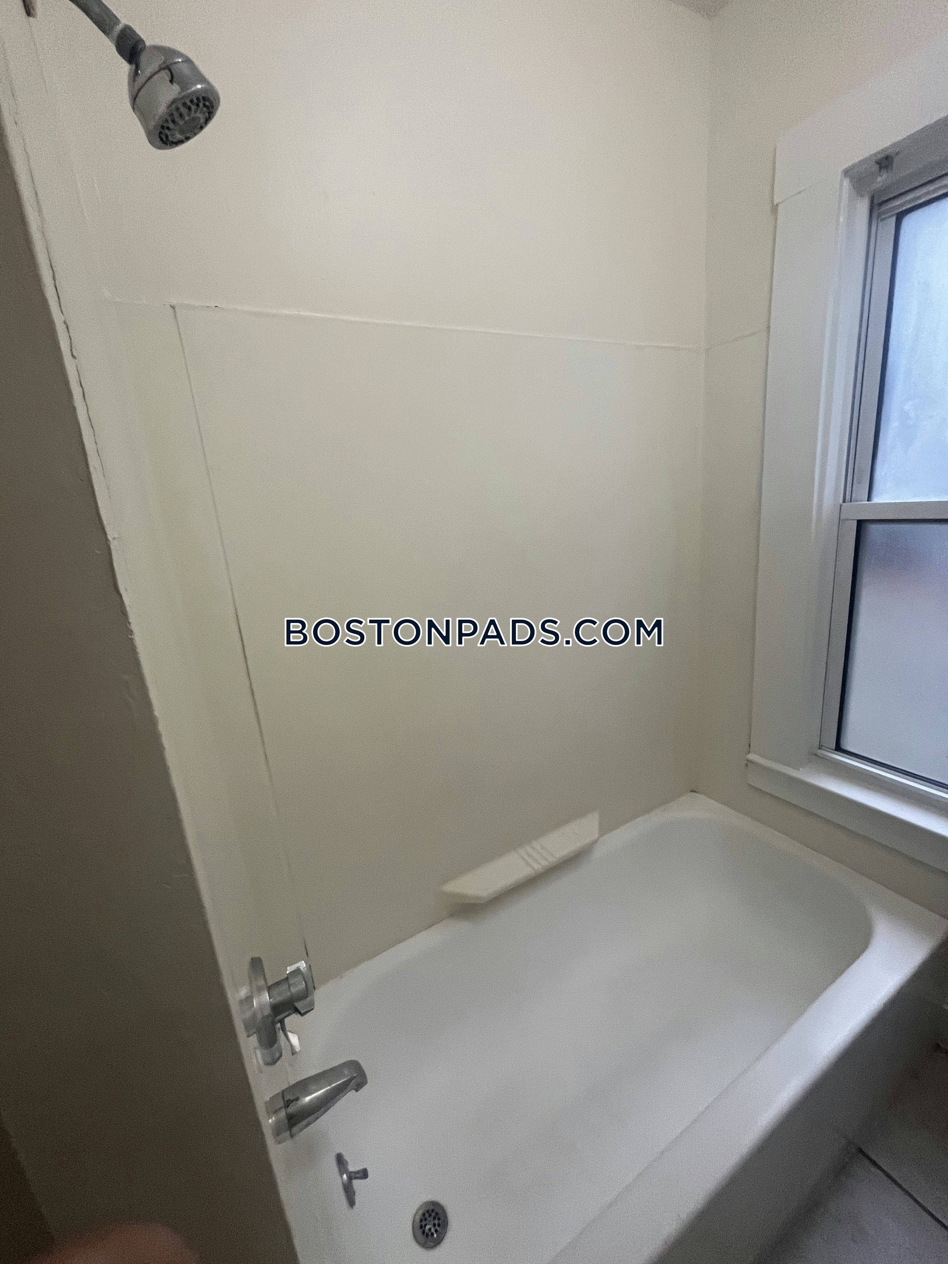 Cambridge - 3 Beds, 1 Baths