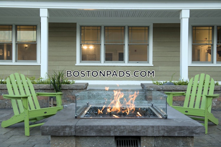 Evergreen Dr., Middleborough