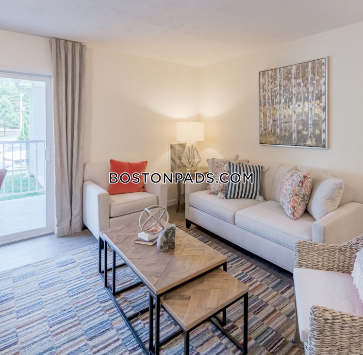 Evergreen Dr., Middleborough