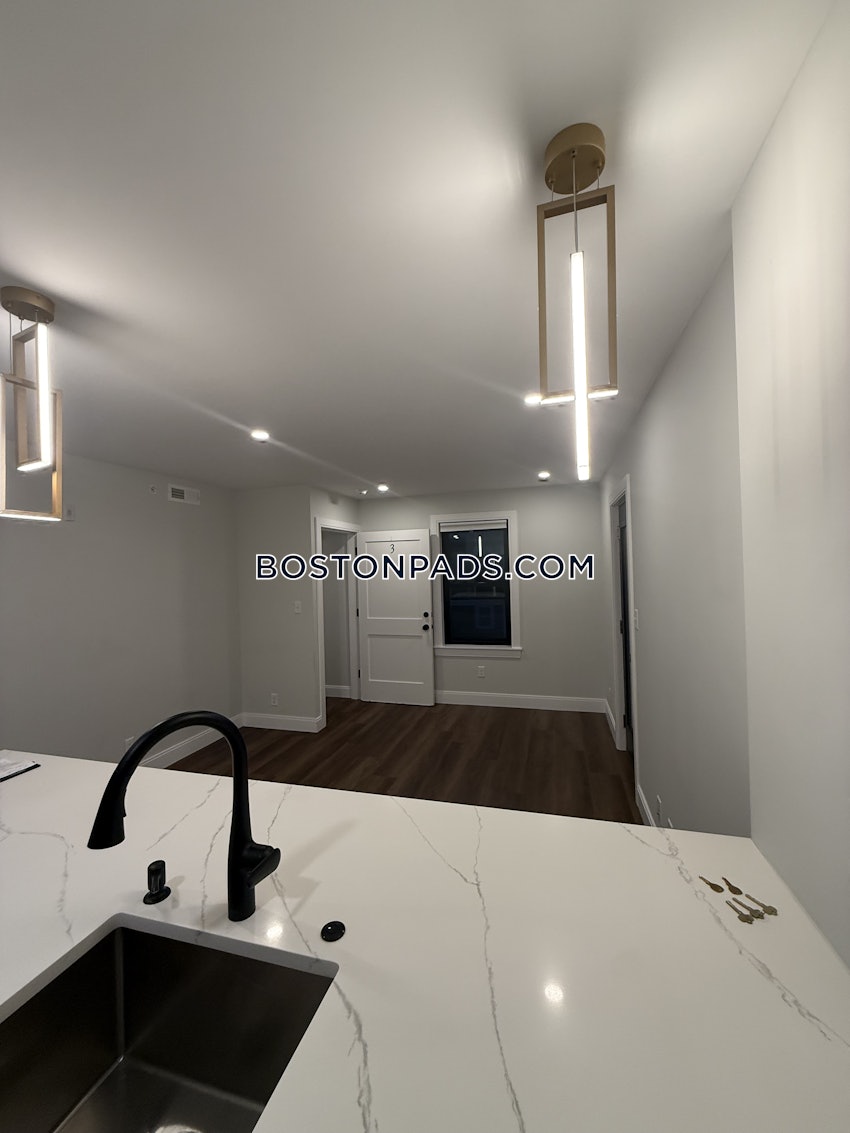 BOSTON - BRIGHTON - OAK SQUARE - 3 Beds, 3 Baths - Image 44