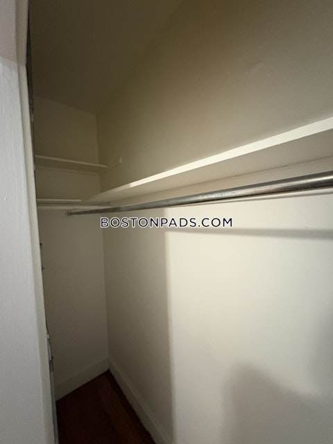 Wendell St. Cambridge photo 35