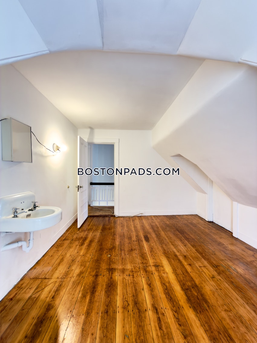 BOSTON - ALLSTON - 3 Beds, 1 Bath - Image 31