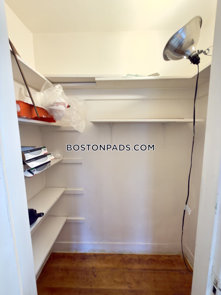 BOSTON - ALLSTON - 3 Beds, 1 Bath - Image 3