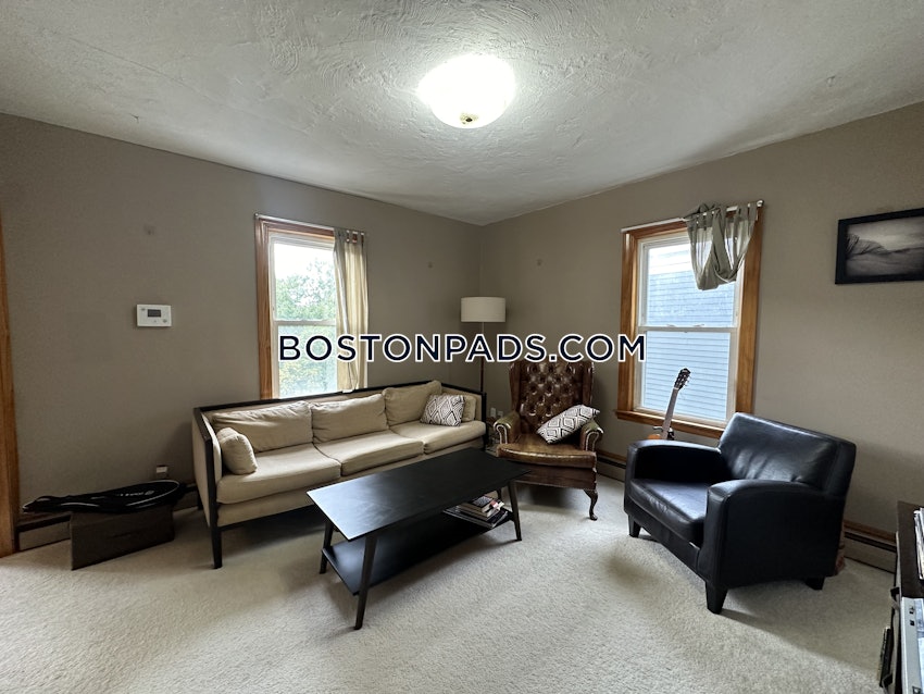 BOSTON - FORT HILL - 2 Beds, 1 Bath - Image 8