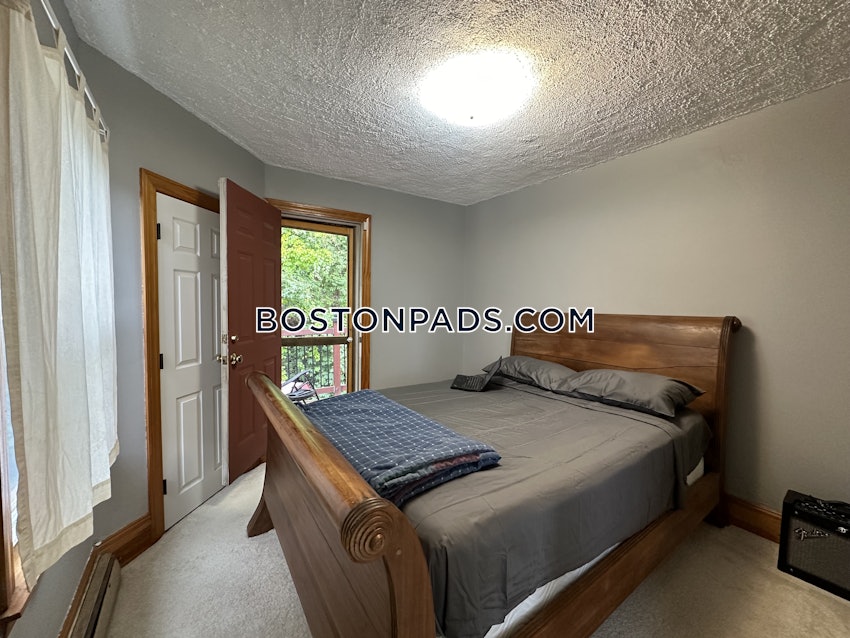 BOSTON - FORT HILL - 2 Beds, 1 Bath - Image 22