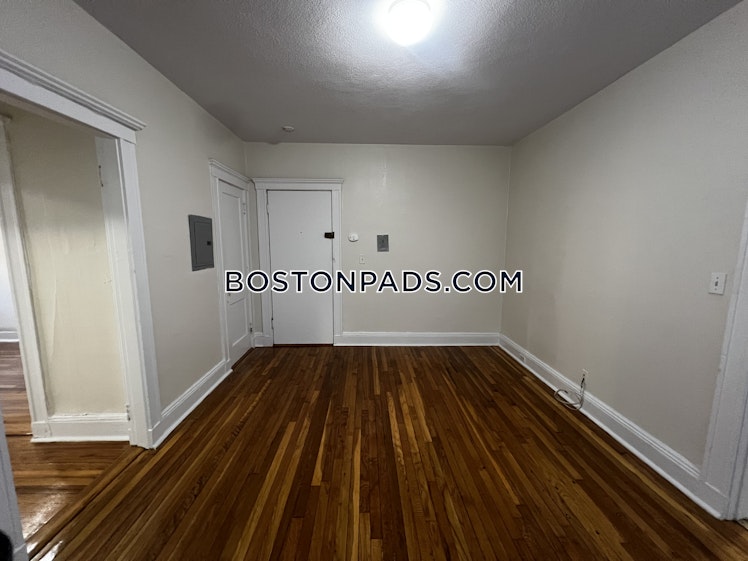 Brainerd Rd., Boston