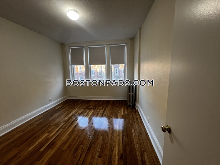 Brainerd Rd., Boston