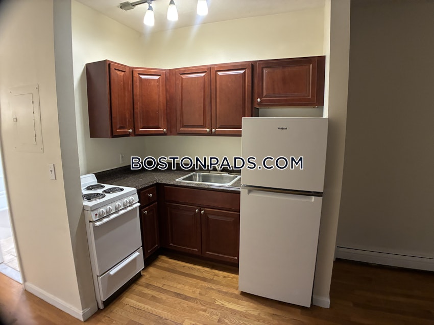 BOSTON - MISSION HILL - 1 Bed, 1 Bath - Image 3