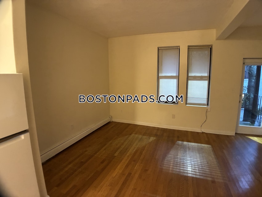 BOSTON - MISSION HILL - 1 Bed, 1 Bath - Image 4
