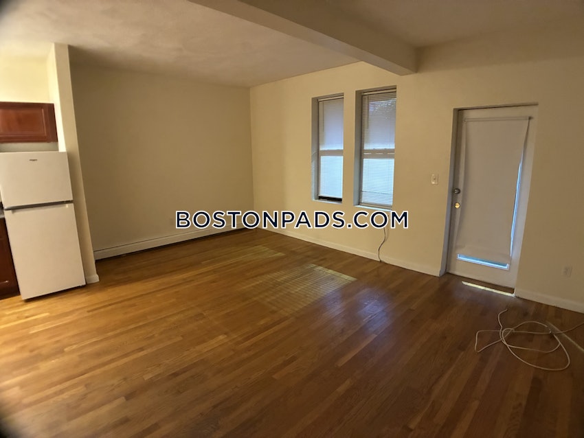 BOSTON - MISSION HILL - 1 Bed, 1 Bath - Image 10