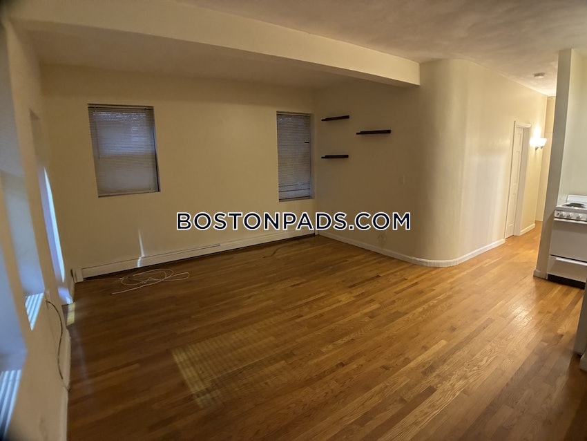 BOSTON - MISSION HILL - 1 Bed, 1 Bath - Image 9