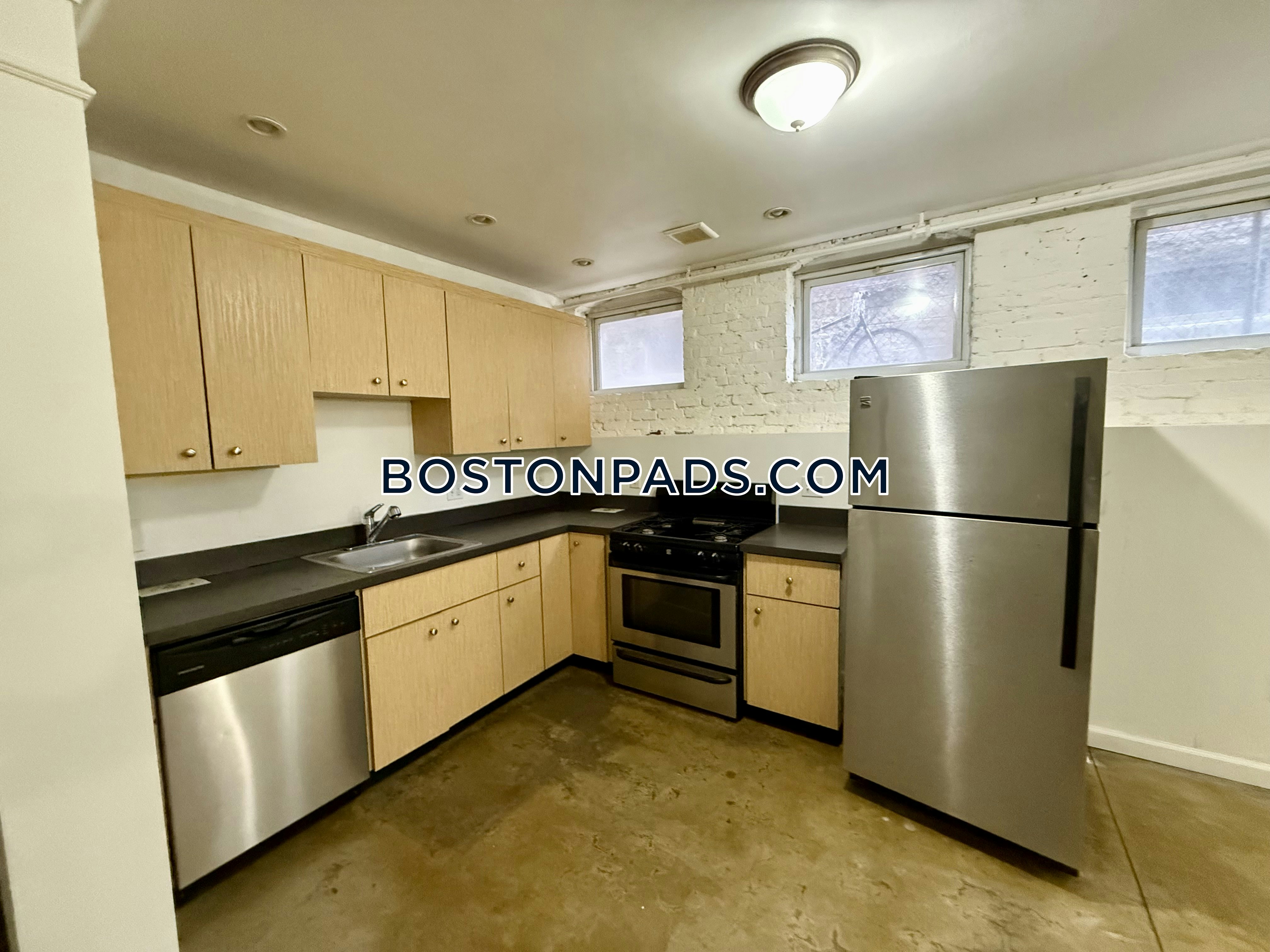 Jeffries Point - East Boston, Boston, MA - 2 Beds, 2 Baths - $2,800 - ID#4753254