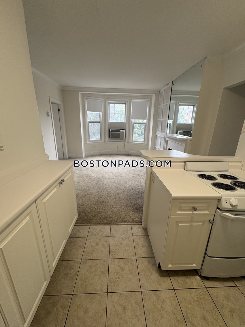 BROOKLINE- COOLIDGE CORNER - 2 Beds, 1 Bath - Image 2