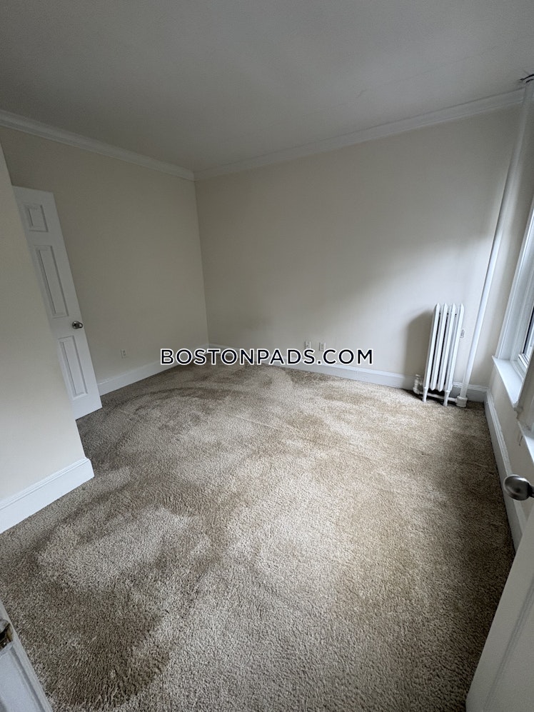 Beacon St., Brookline