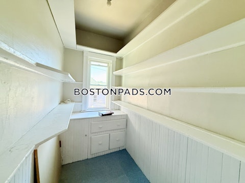 Faneuil St. Boston photo 11