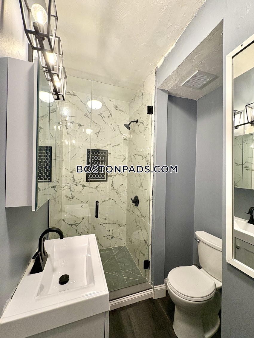 BOSTON - FORT HILL - 5 Beds, 2 Baths - Image 40