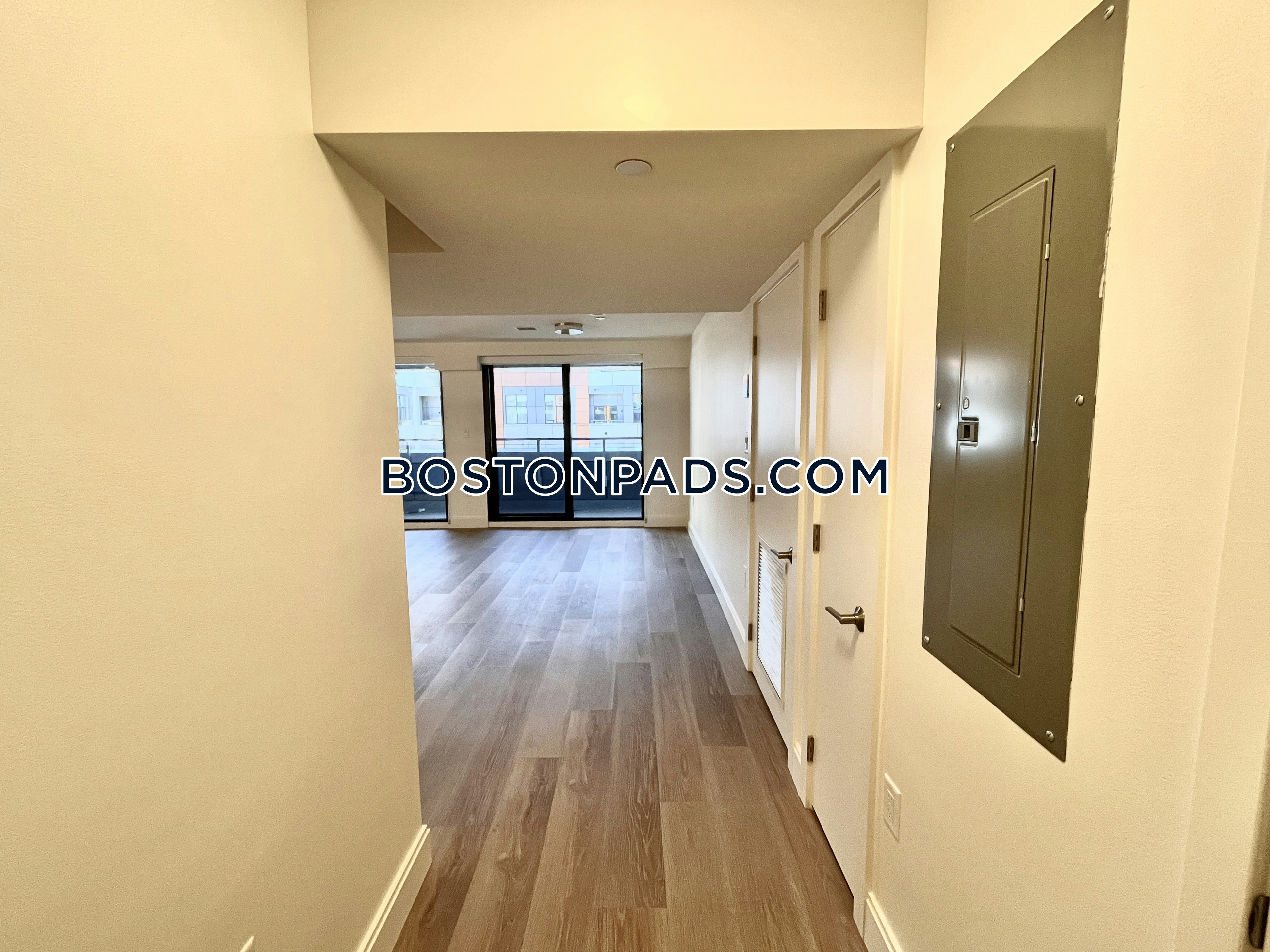 Boston - 2 Beds, 2.5 Baths