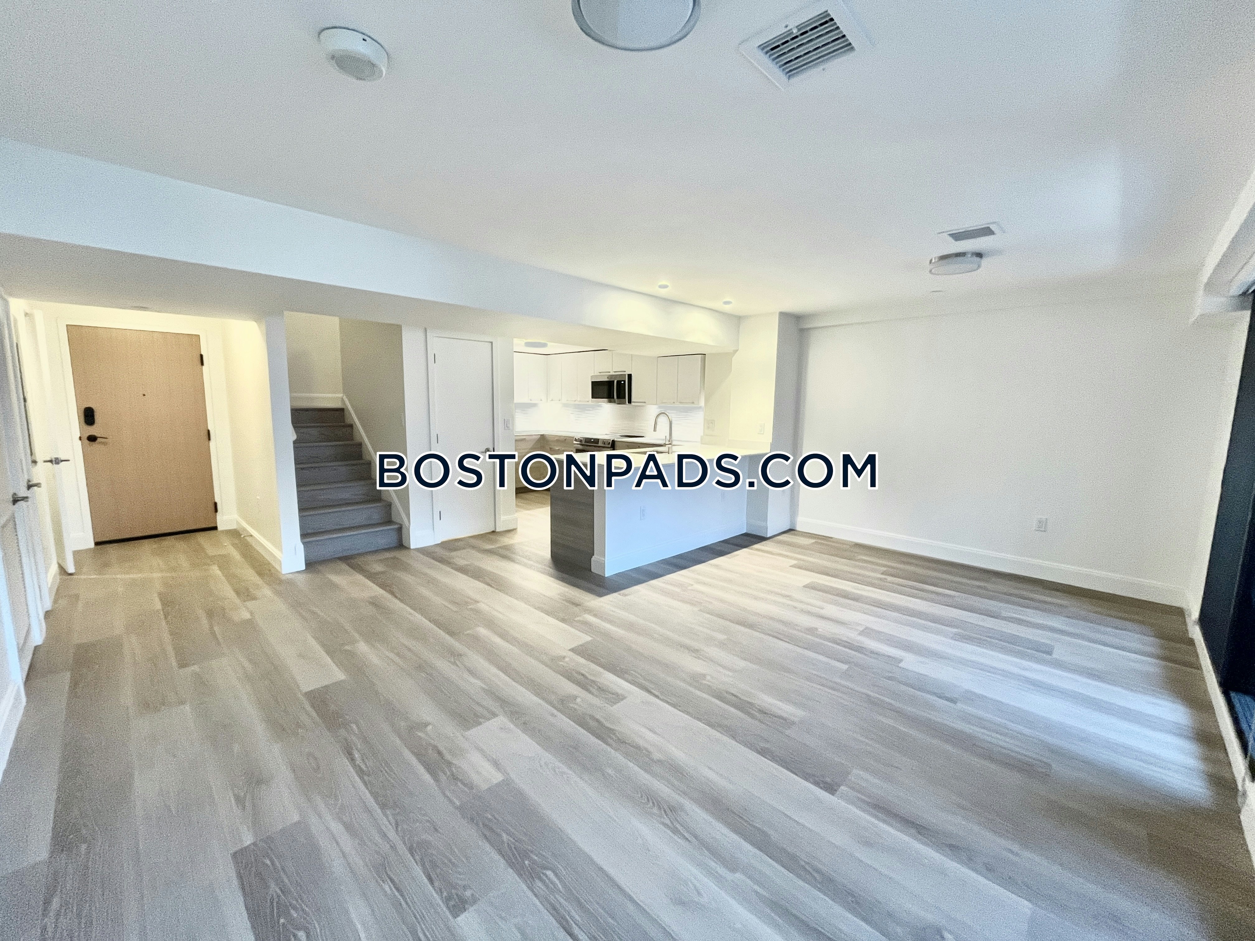 Boston - 2 Beds, 2.5 Baths