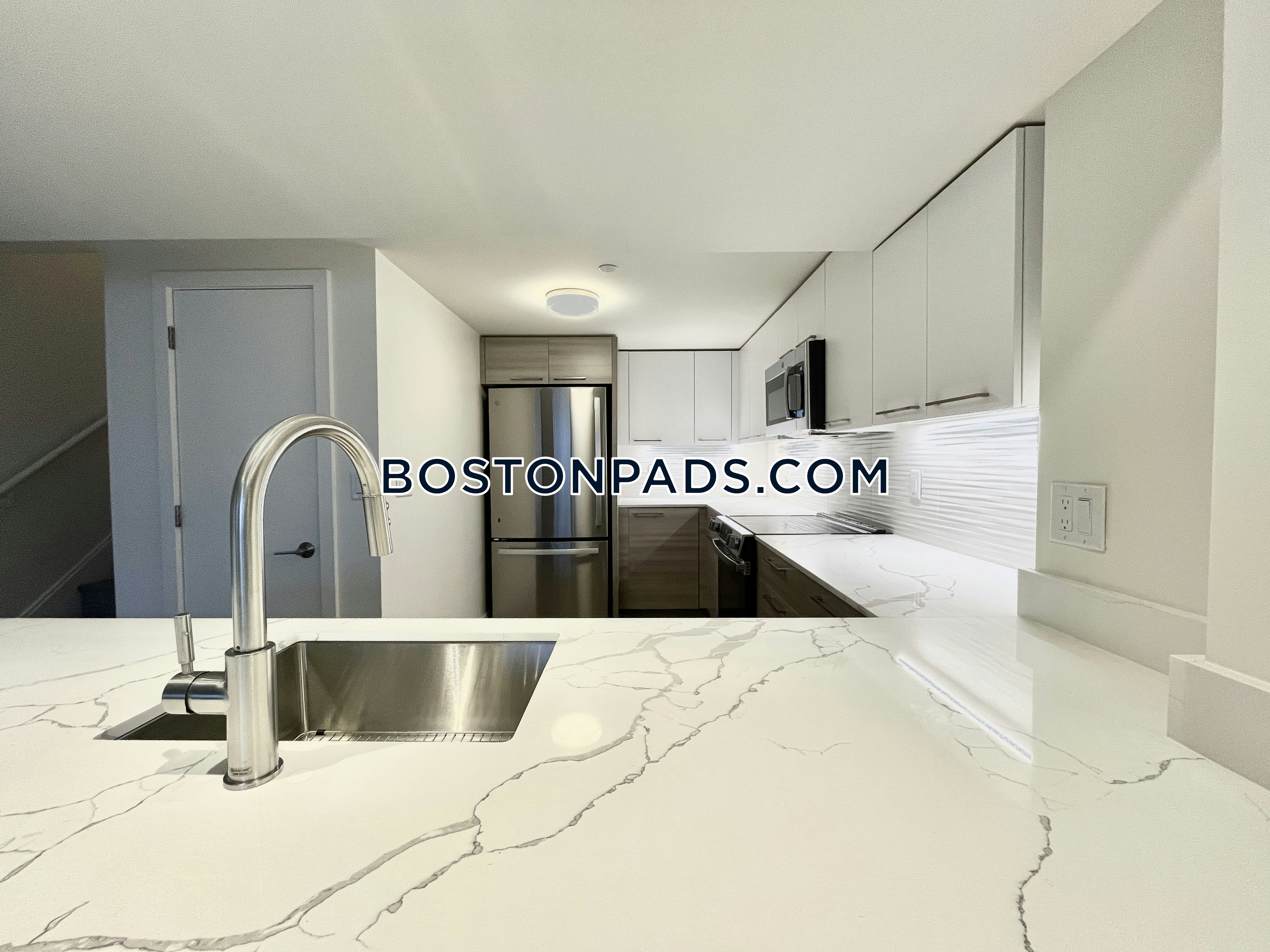 Boston - 2 Beds, 2.5 Baths