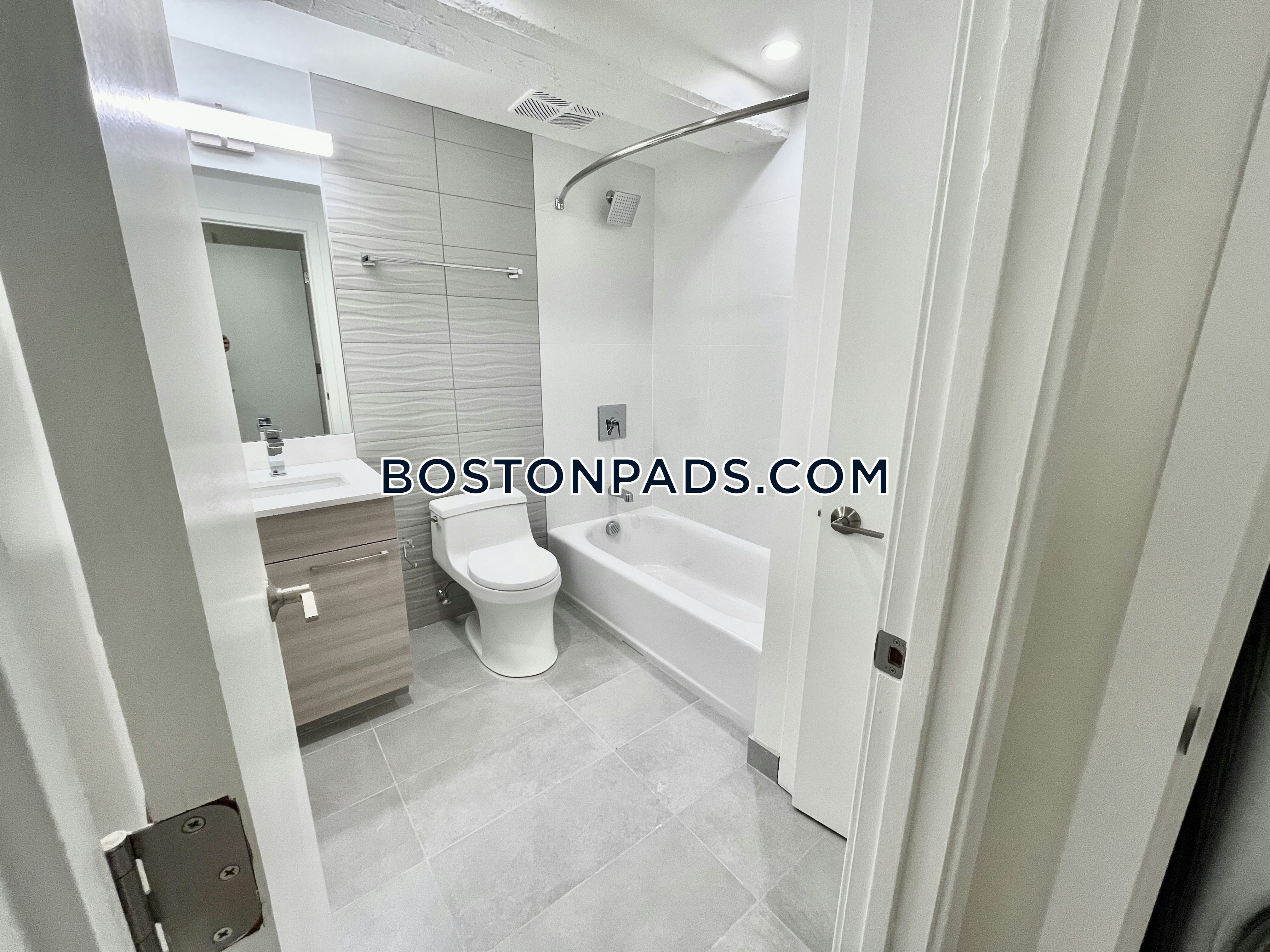 Boston - 2 Beds, 2.5 Baths